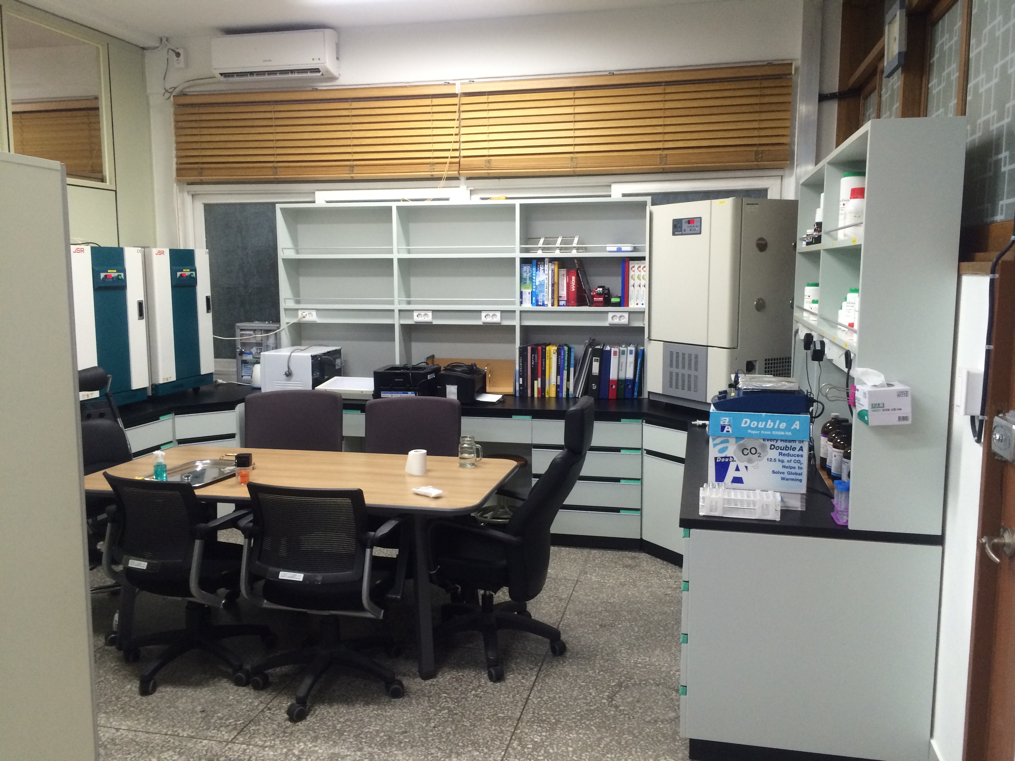 Lab renovatioon 2014 Aug. IMG_1194.JPG